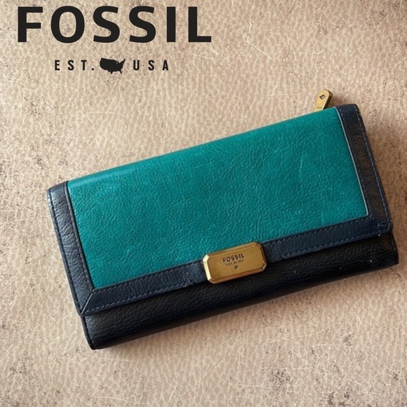 Fossil Emerson Flap Clutch
